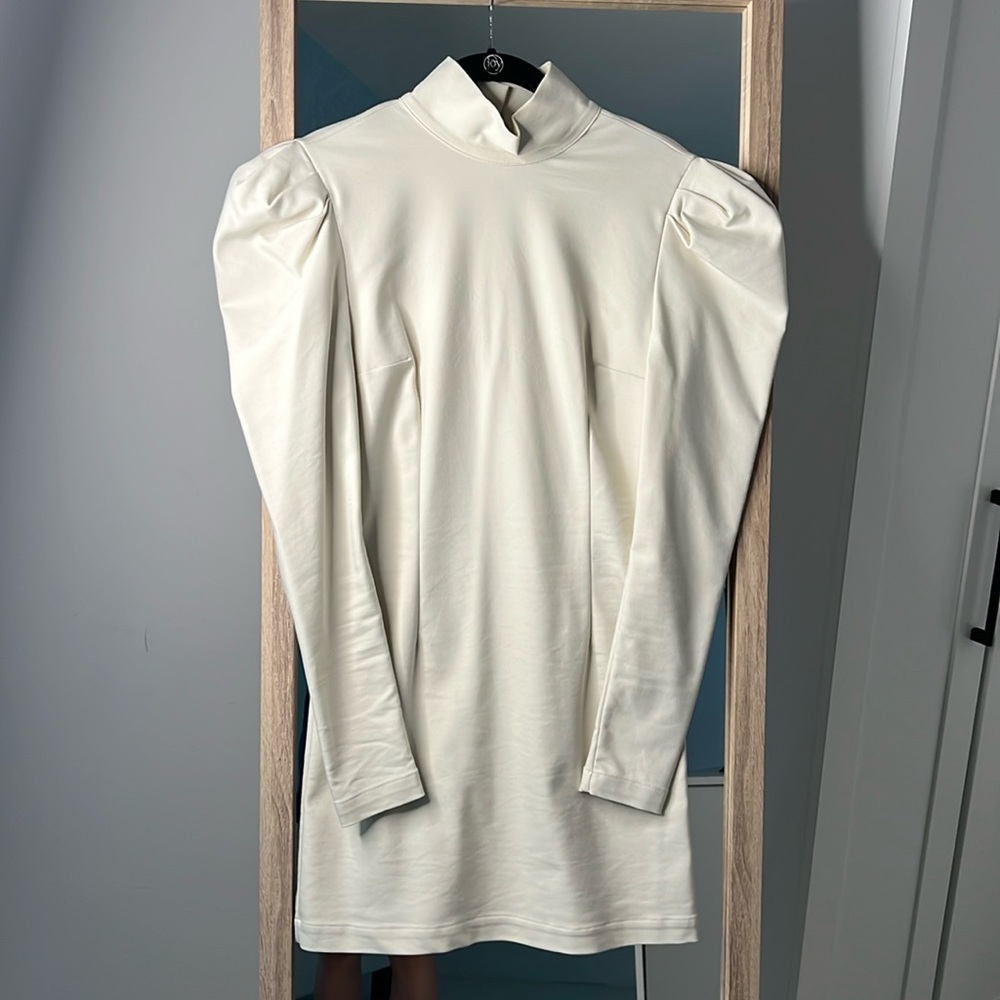 L’Academie Elegant Cream Mini Dress